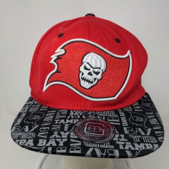 MG Men's Snapback Hat Red Embroidered Big Logo Print Bill Tampa Bay Buccaneers - Picture 2 of 8